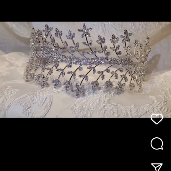 TIARA FOR MAZZARIANI BRIDAL